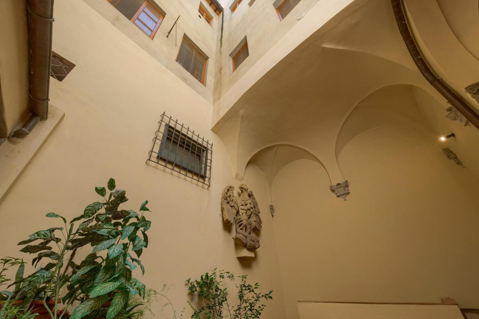 La Casa Di Dante Alighieri Lägenhet Florens Exteriör bild