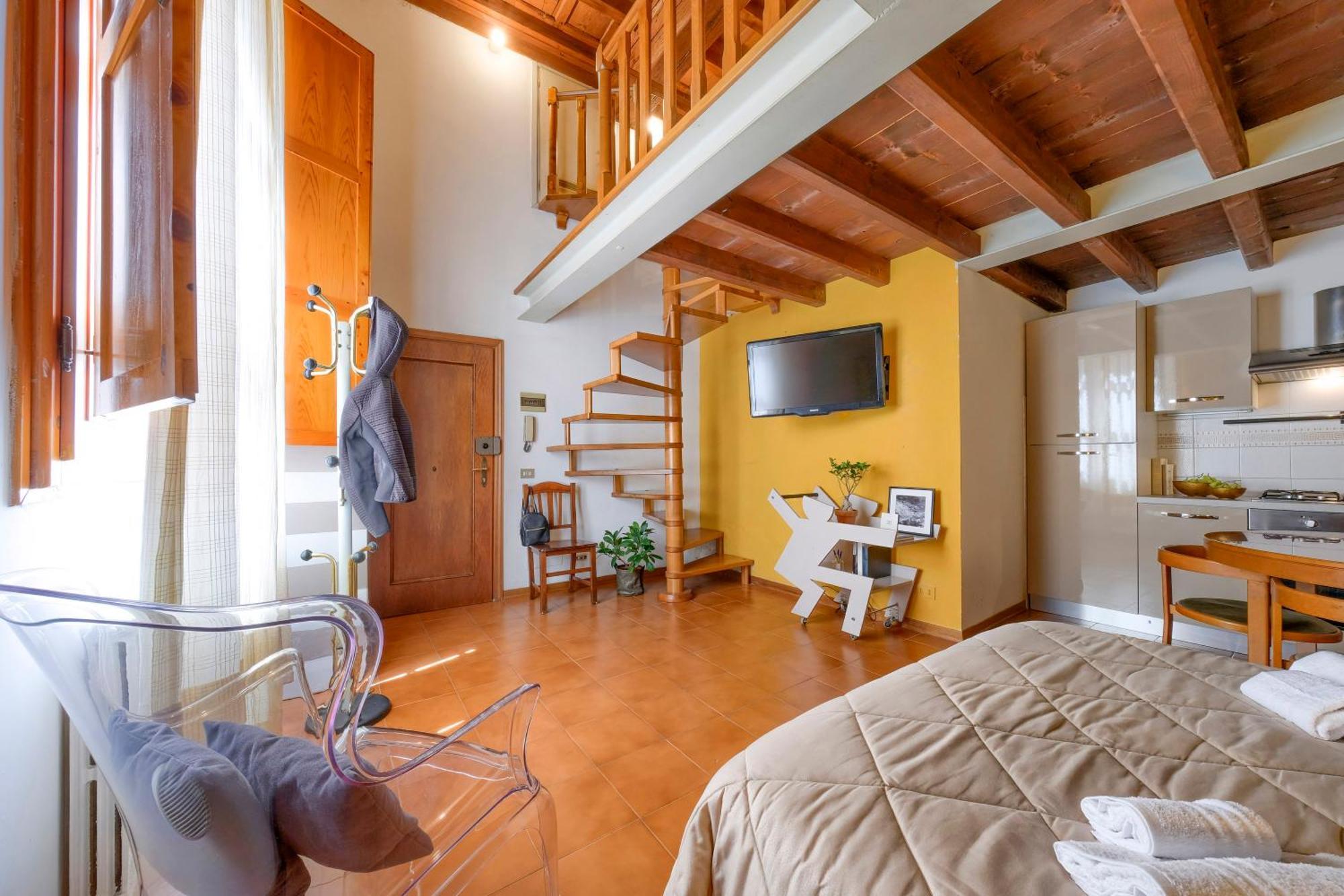 La Casa Di Dante Alighieri Lägenhet Florens Exteriör bild